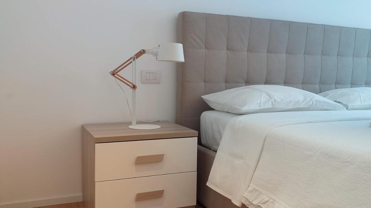 Meta Italy Da Enzo Apartamento Milán Exterior foto