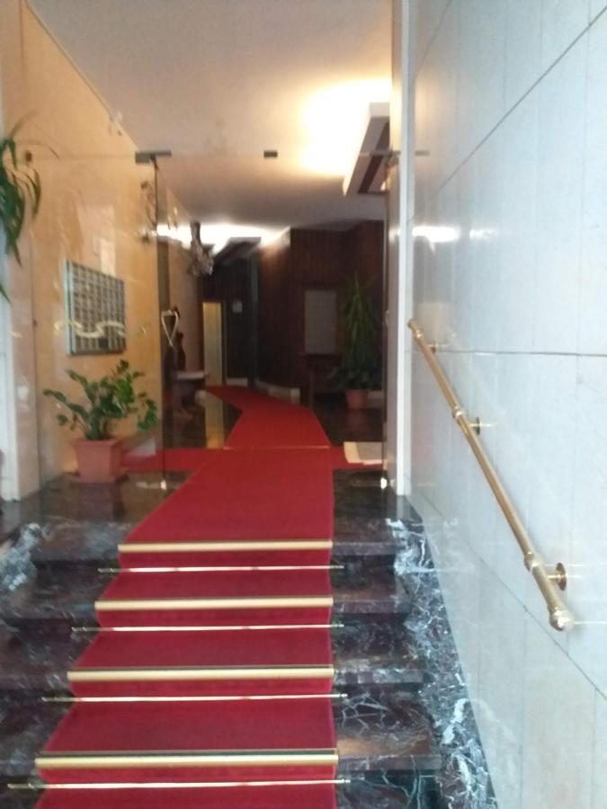 Meta Italy Da Enzo Apartamento Milán Exterior foto