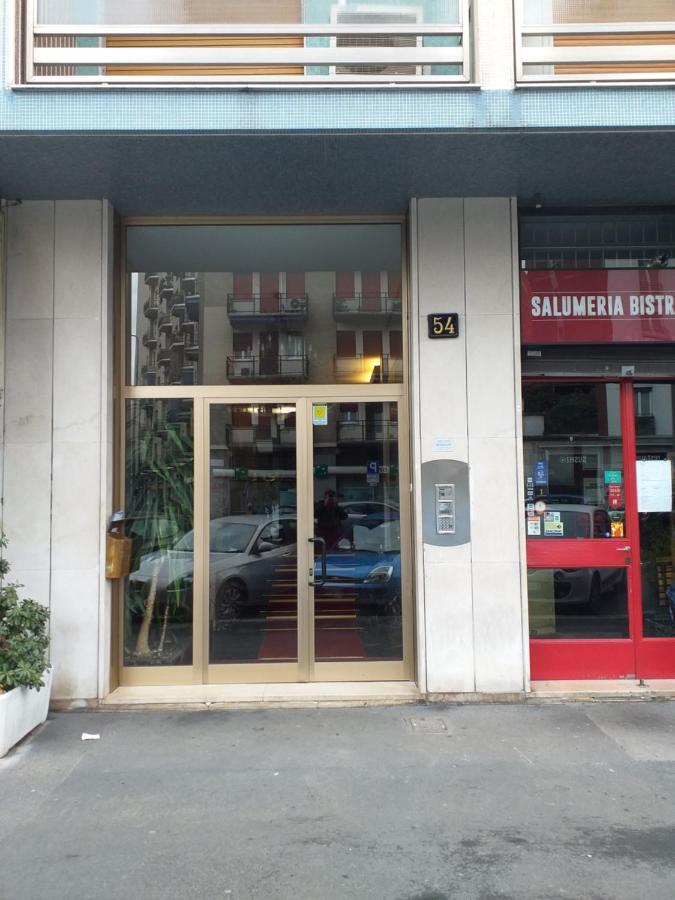 Meta Italy Da Enzo Apartamento Milán Exterior foto